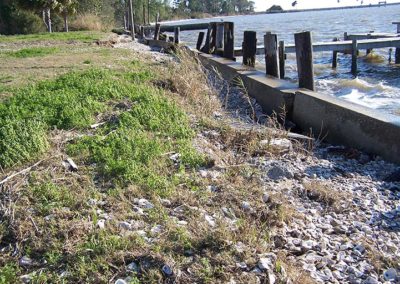Indian Creek seawall before restoration
